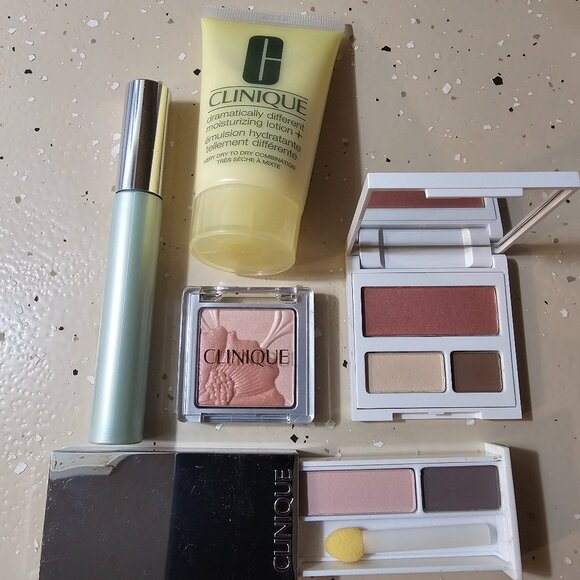CLINQUE Bundle - New, Unused. - Picture 1 of 5